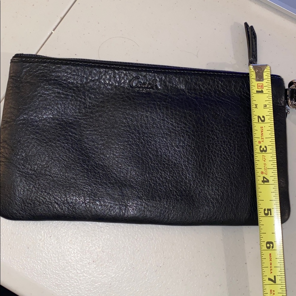 Vintage Coach Black Leather Clutch / Wristlet - Picture 2 of 4